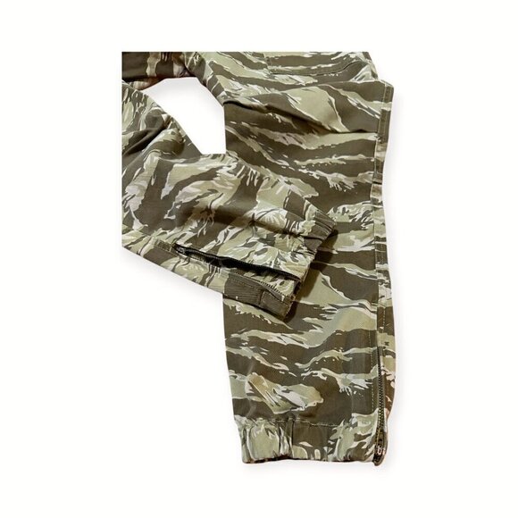 Nili‎ Lotan Cropped French Military Pant, Khaki Tiger Camo, Size 6, New with tag - Picture 10 of 12